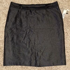 Worthington Ladies skirt 18 inch waist 23 inches long. Size 16.